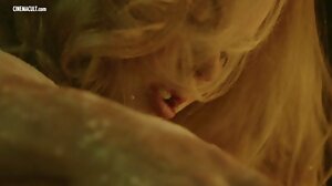 Το καυτό ασιατικό Ember Snow λαμβάνει BBC στη σφιχτή σεξ βιντεο πορνο μαλάκα της!